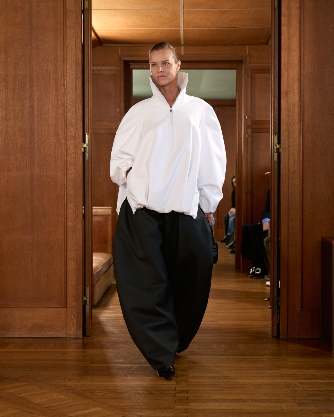 BF_JACQUEMUS_LACROISIERE_FRONT_LOOK_06_4_5